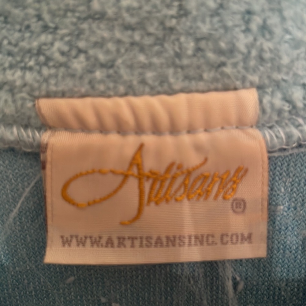 Cute and cozy long sleeve Sherpa type top - Picture 3 of 3
